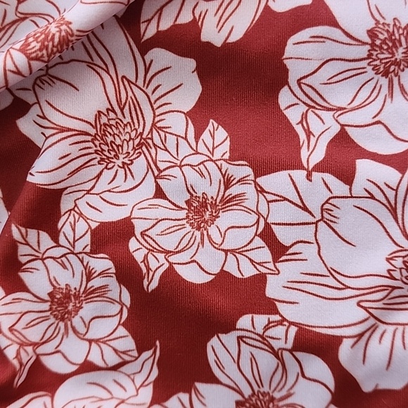 SOLD ‼️ Acacia one piece - Picture 3 of 3